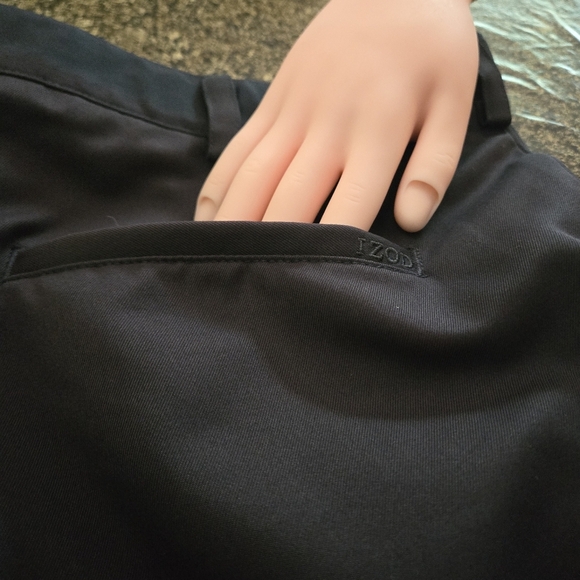 IZOD Mens size 36W Pleated Front Shorts Black Rolled Side Seams Zip Button - Picture 9 of 16